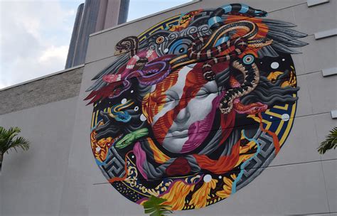 tristan eaton versace|New POW! WOW! murals in Our Kaka‘ako .